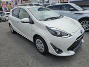 2018 TOYOTA AQUA