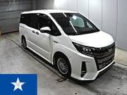 2018 TOYOTA NOAH