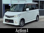 2012 NISSAN ROOX