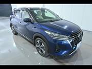 2022 NISSAN KICKS