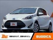 2017 TOYOTA AQUA