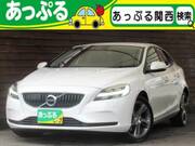 2016 VOLVO V40