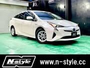 2016 TOYOTA PRIUS S