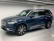 2022 VOLVO XC90
