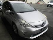 2012 TOYOTA PRIUS ALPHA S