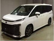 2022 TOYOTA VOXY