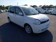 2004 TOYOTA SIENTA X