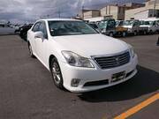 2010 TOYOTA CROWN