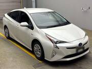 2018 TOYOTA PRIUS