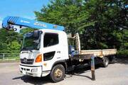 2011 HINO POWDER CEMENT TRUCK