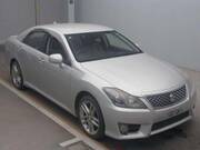 2010 TOYOTA CROWN
