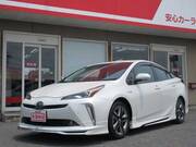 2019 TOYOTA PRIUS
