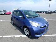 2011 TOYOTA RACTIS G