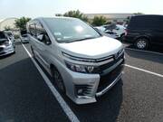 2017 TOYOTA VOXY ZS