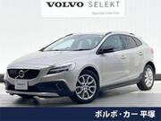 2016 VOLVO V40