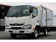 2017 TOYOTA DYNA