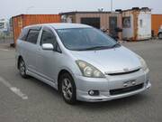 2004 TOYOTA WISH
