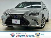 2019 LEXUS ES