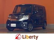 2017 HONDA N-BOX CUSTOM