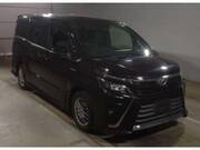 2017 TOYOTA VOXY