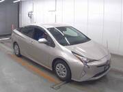 2016 TOYOTA PRIUS S
