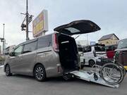 2018 TOYOTA ESQUIRE