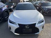 2022 LEXUS IS
