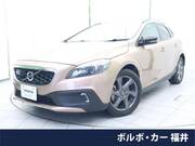 2014 VOLVO V40