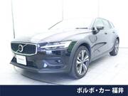 2023 VOLVO V60