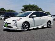2018 TOYOTA PRIUS