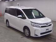 2020 TOYOTA VOXY V