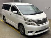 2011 TOYOTA VELLFIRE