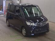 2011 NISSAN ROOX