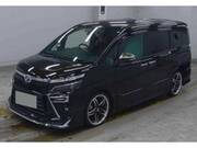 2018 TOYOTA VOXY