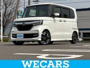 2017 HONDA N-BOX CUSTOM