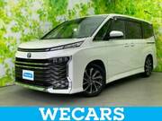 2022 TOYOTA VOXY