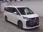 2022 TOYOTA NOAH