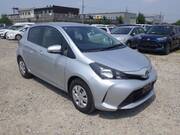 2015 TOYOTA VITZ F
