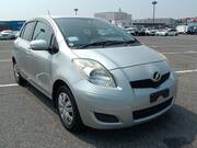 2010 TOYOTA VITZ