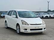 2004 TOYOTA WISH Z