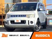 2011 MITSUBISHI DELICA D5