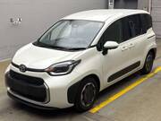 2022 TOYOTA SIENTA