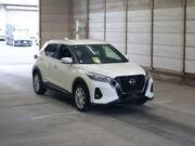2021 NISSAN KICKS