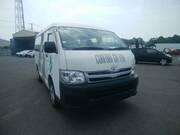2011 TOYOTA HIACE WAGON DX