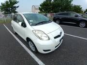 2009 TOYOTA VITZ F