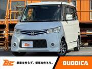 2010 NISSAN ROOX
