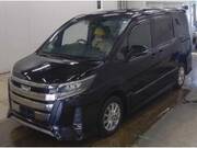 2017 TOYOTA NOAH