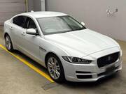 2017 JAGUAR XE