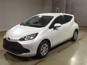 2025 TOYOTA AQUA
