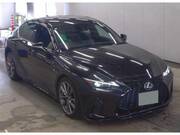 2021 LEXUS IS
